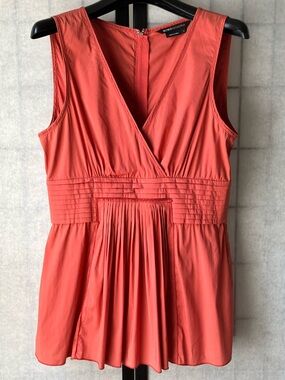BCBGMAXAZRIA Coral Red V-Neck Sleeveless Top Pleated Waist Front Design Size S